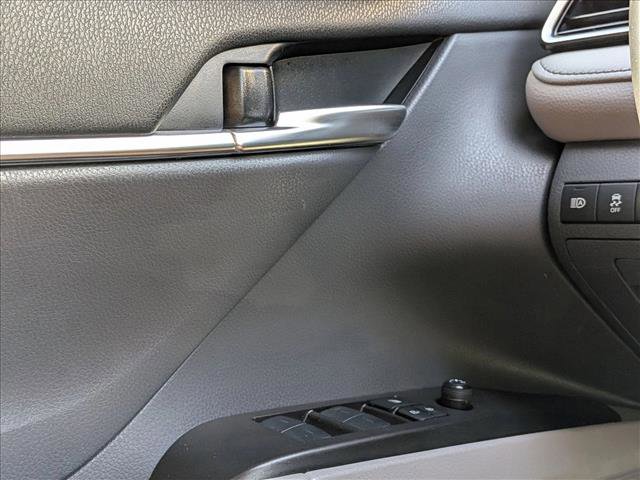 Used 2024 Toyota Camry SE w/ Convenience Package FWD image 3