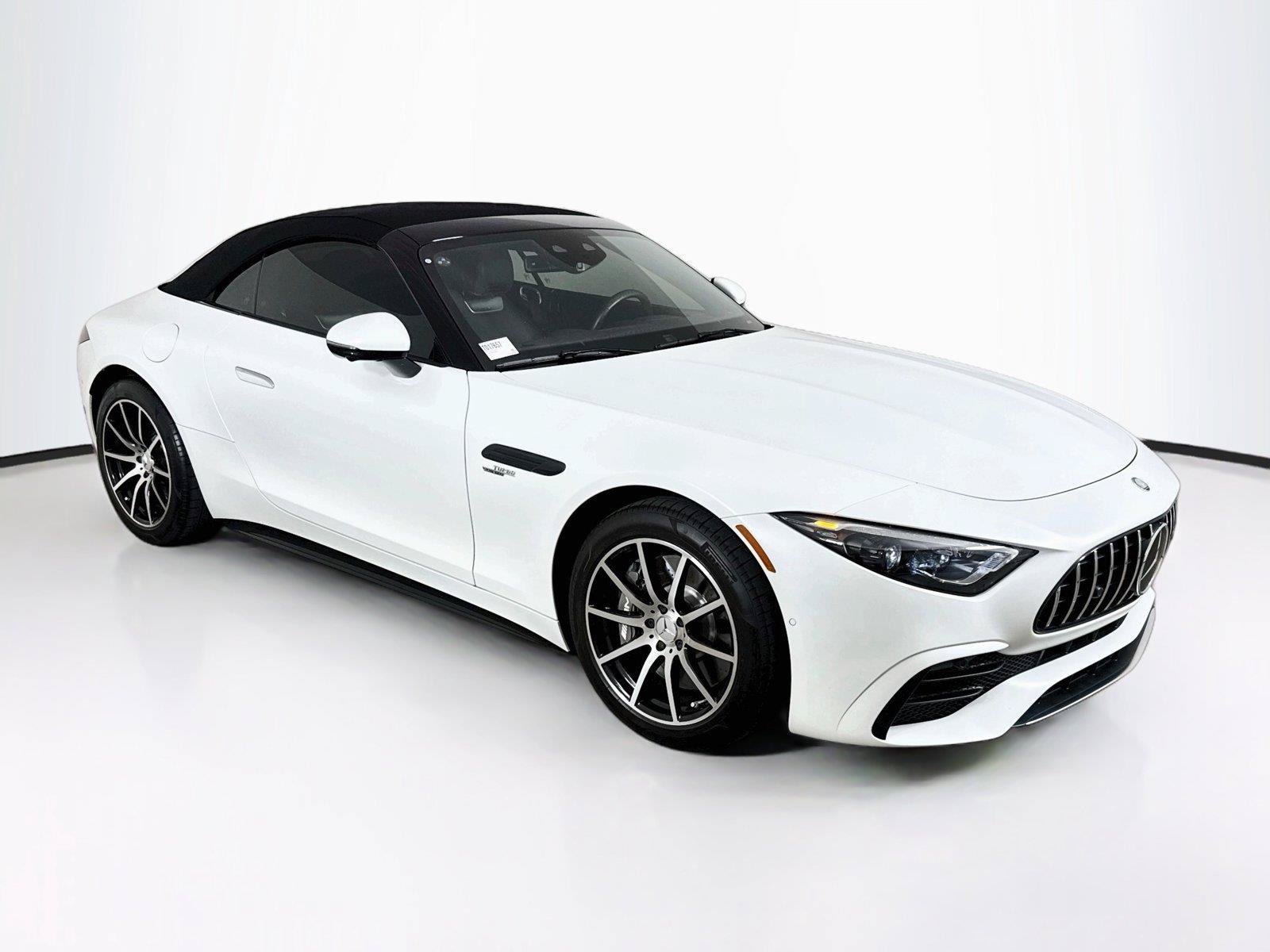 Used 2023 Mercedes-Benz SL 43 AMG w/ Driver Assistance Package image 7