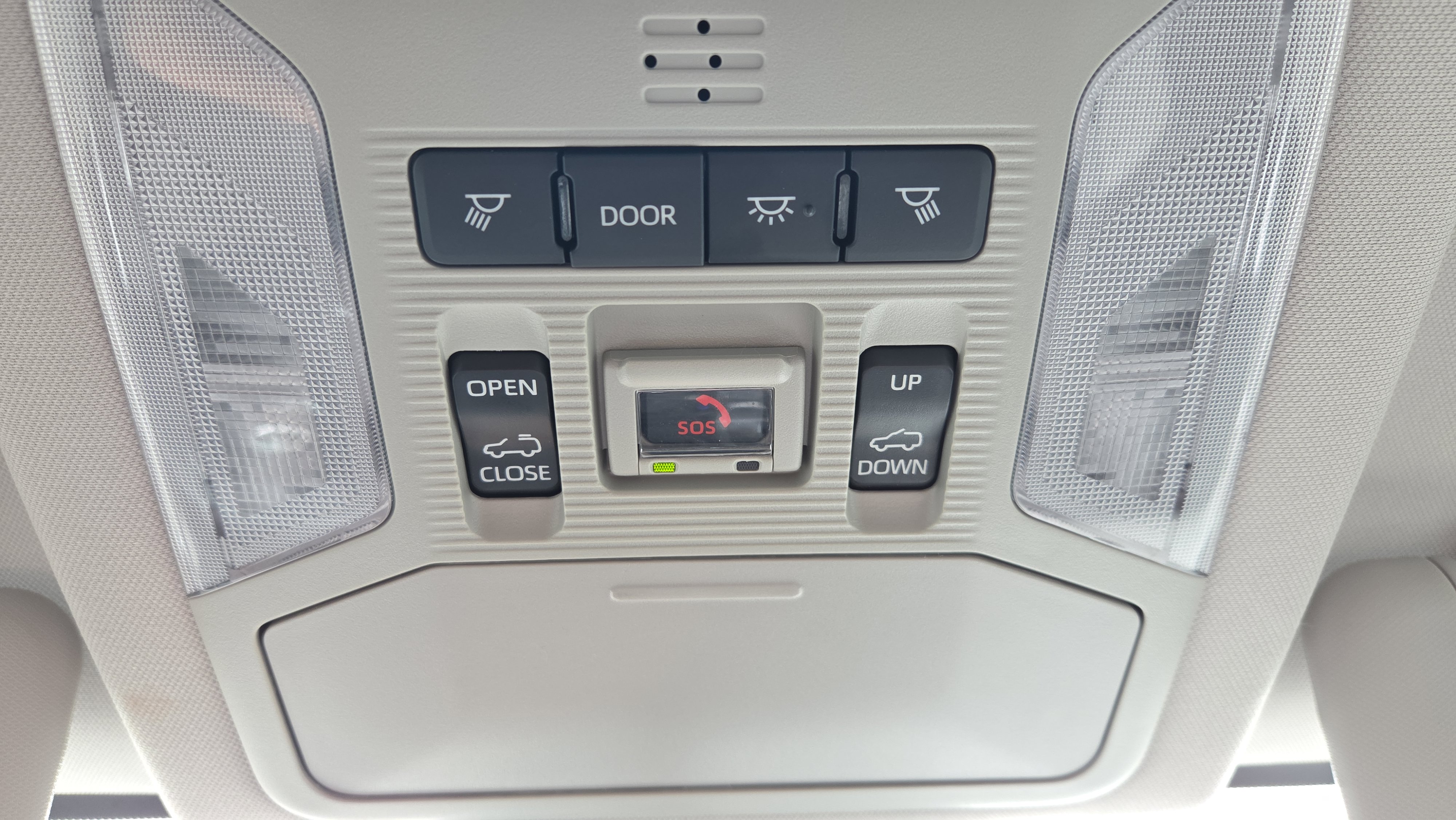 Used 2023 Toyota RAV4 XLE Premium image 31