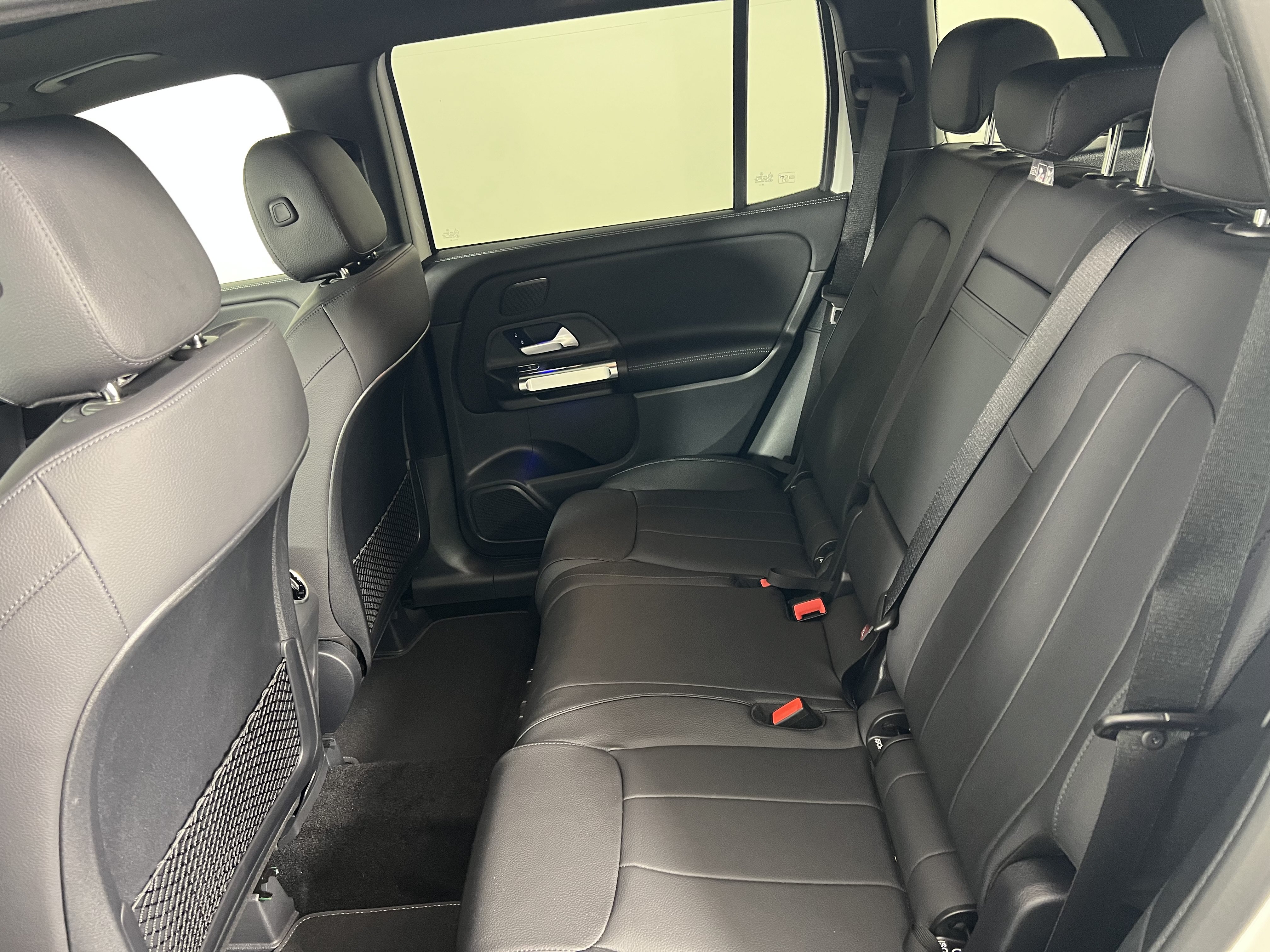 Used 2026 Mercedes-Benz GLB 250 4MATIC image 21