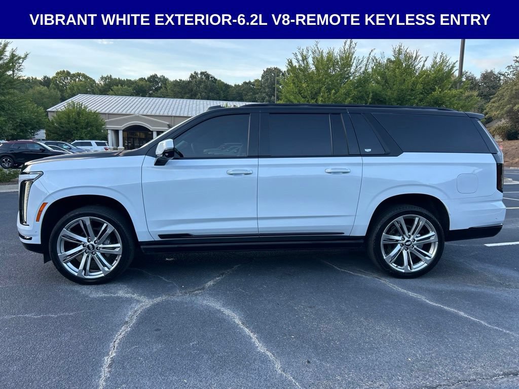 Used 2026 Cadillac Escalade ESV Platinum Sport AWD/4WD image 14