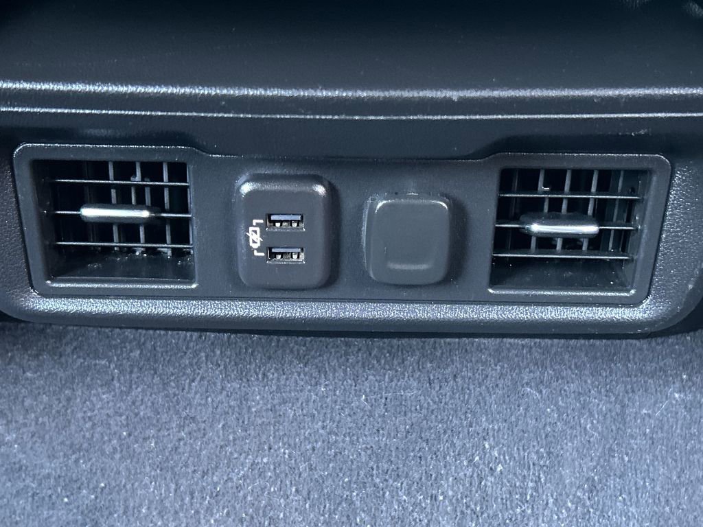 Used 2020 GMC Sierra 1500 Elevation w/ Elevation Value Package image 20