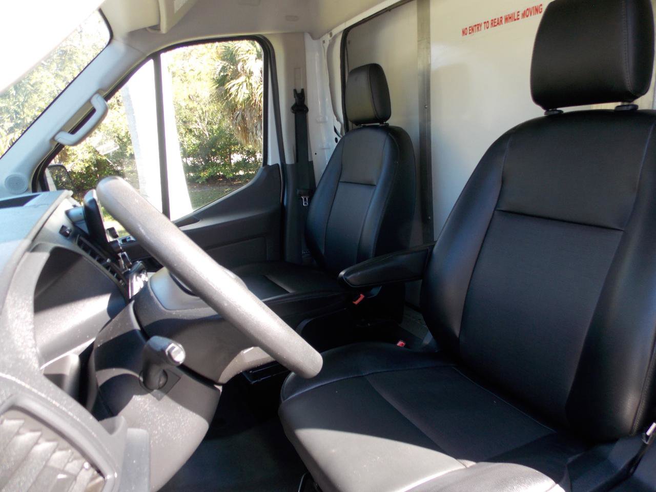 Used 2022 Ford Transit 350 DRW RWD image 6