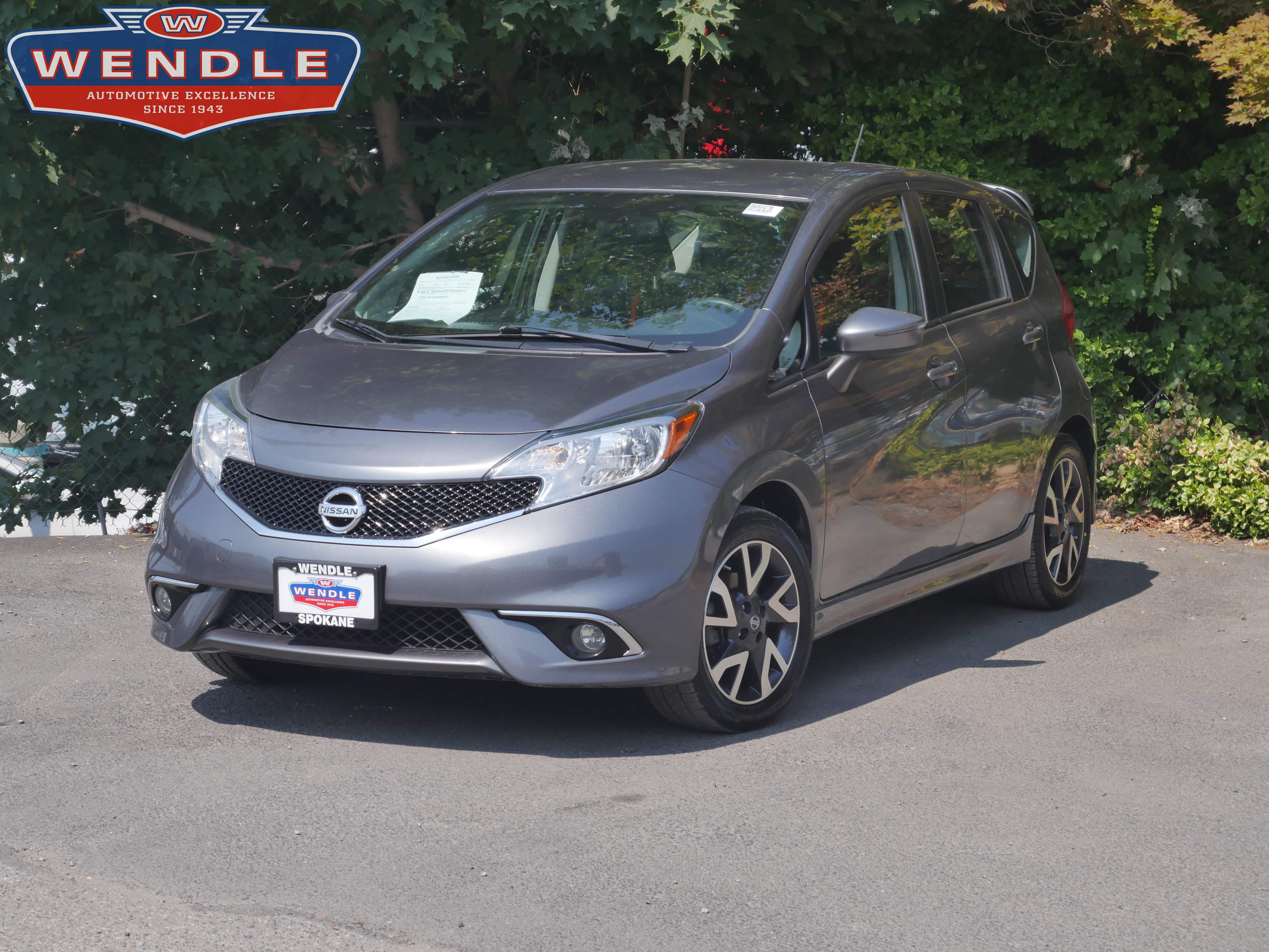 Used 2016 Nissan Versa Note FWD image 1