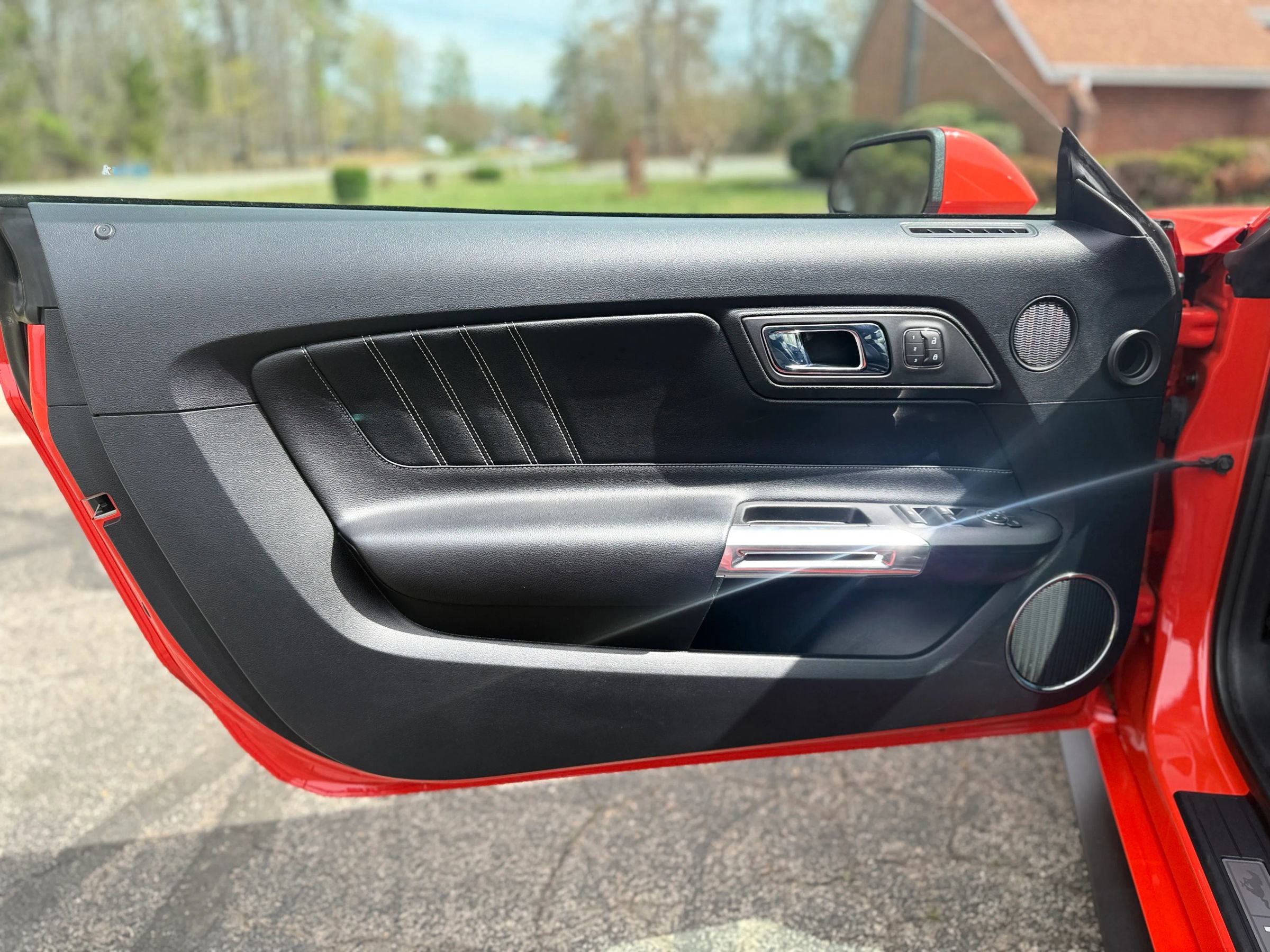 Used 2015 Ford Mustang GT Premium w/ Equipment Group 401A image 10