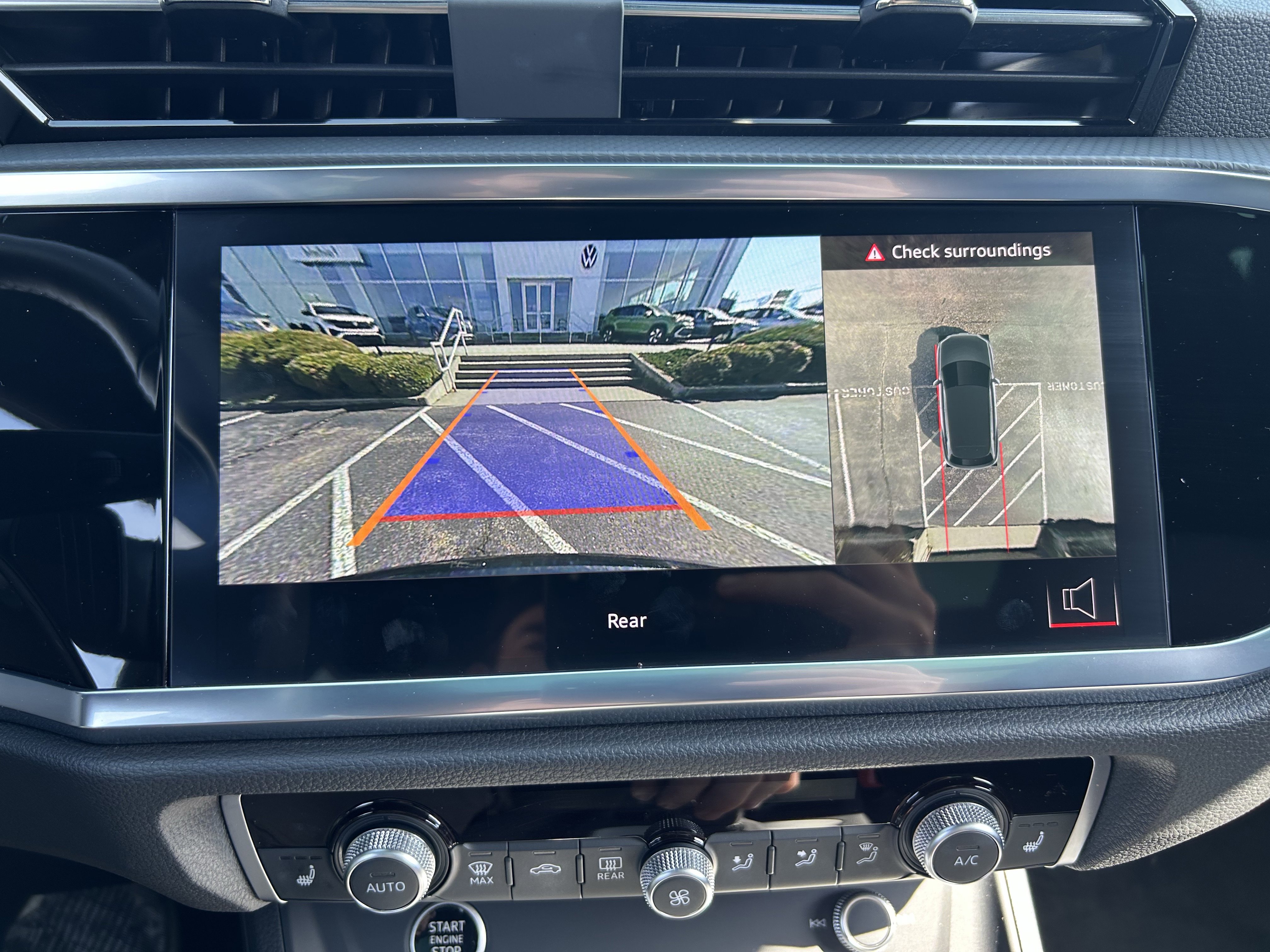 Used 2024 Audi Q3 2.0T Premium Plus image 13