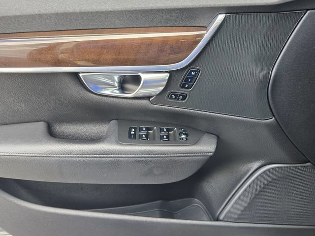 Used 2017 Volvo S90 T5 Momentum w/ Convenience Package FWD image 25