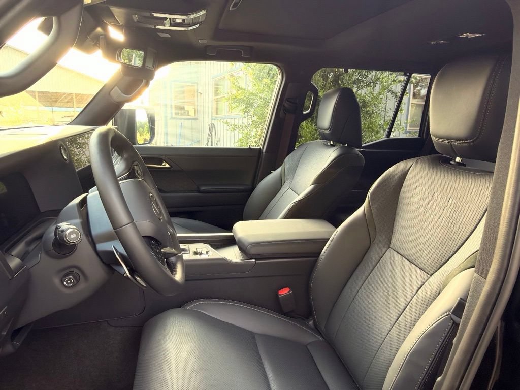 Used 2026 Lexus GX 550 AWD/4WD image 14