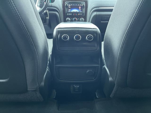 Used 2015 Chevrolet Traverse LT w/ Style and Technology Package image 20