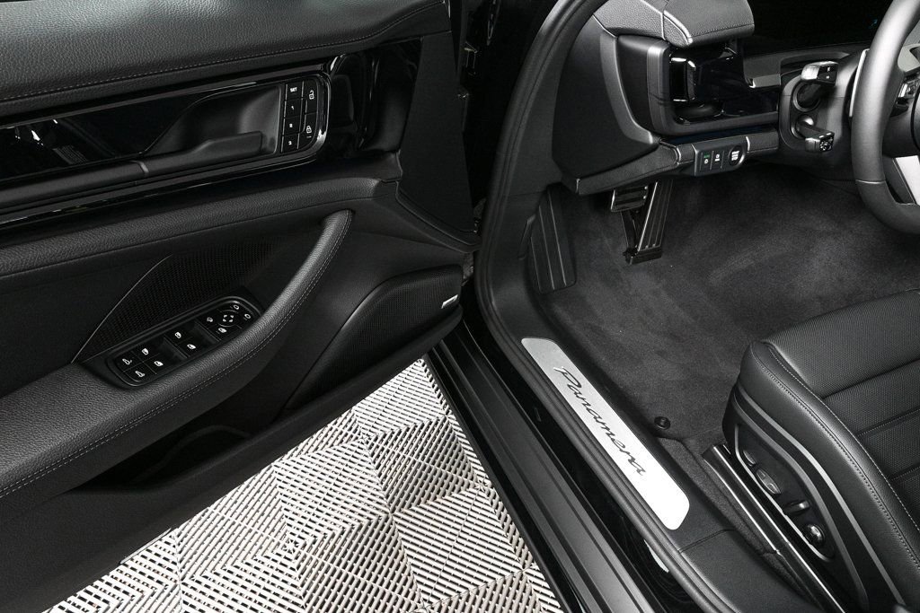 New 2026 Porsche Panamera image 8