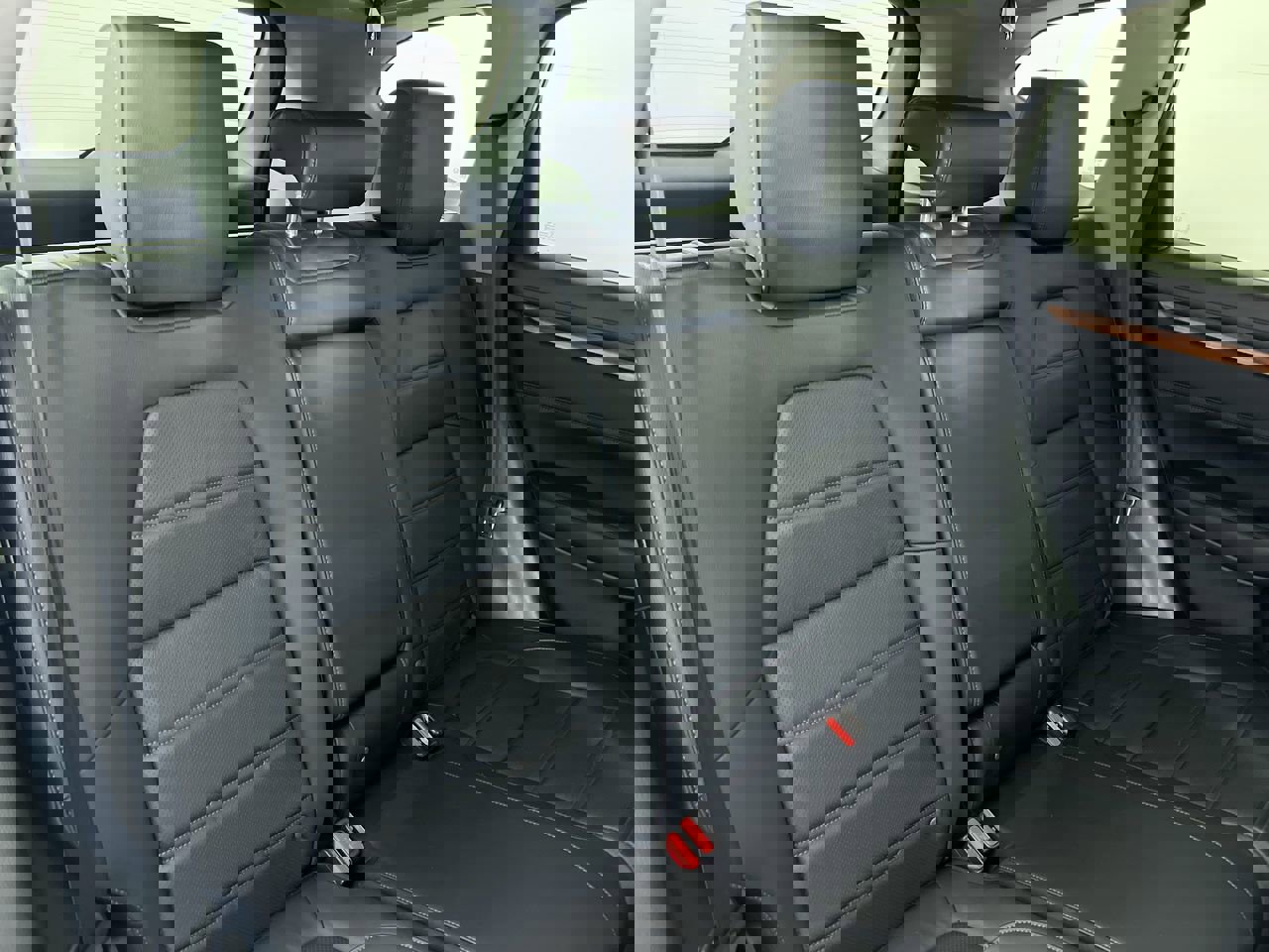 Used 2020 Honda CR-V Touring image 30