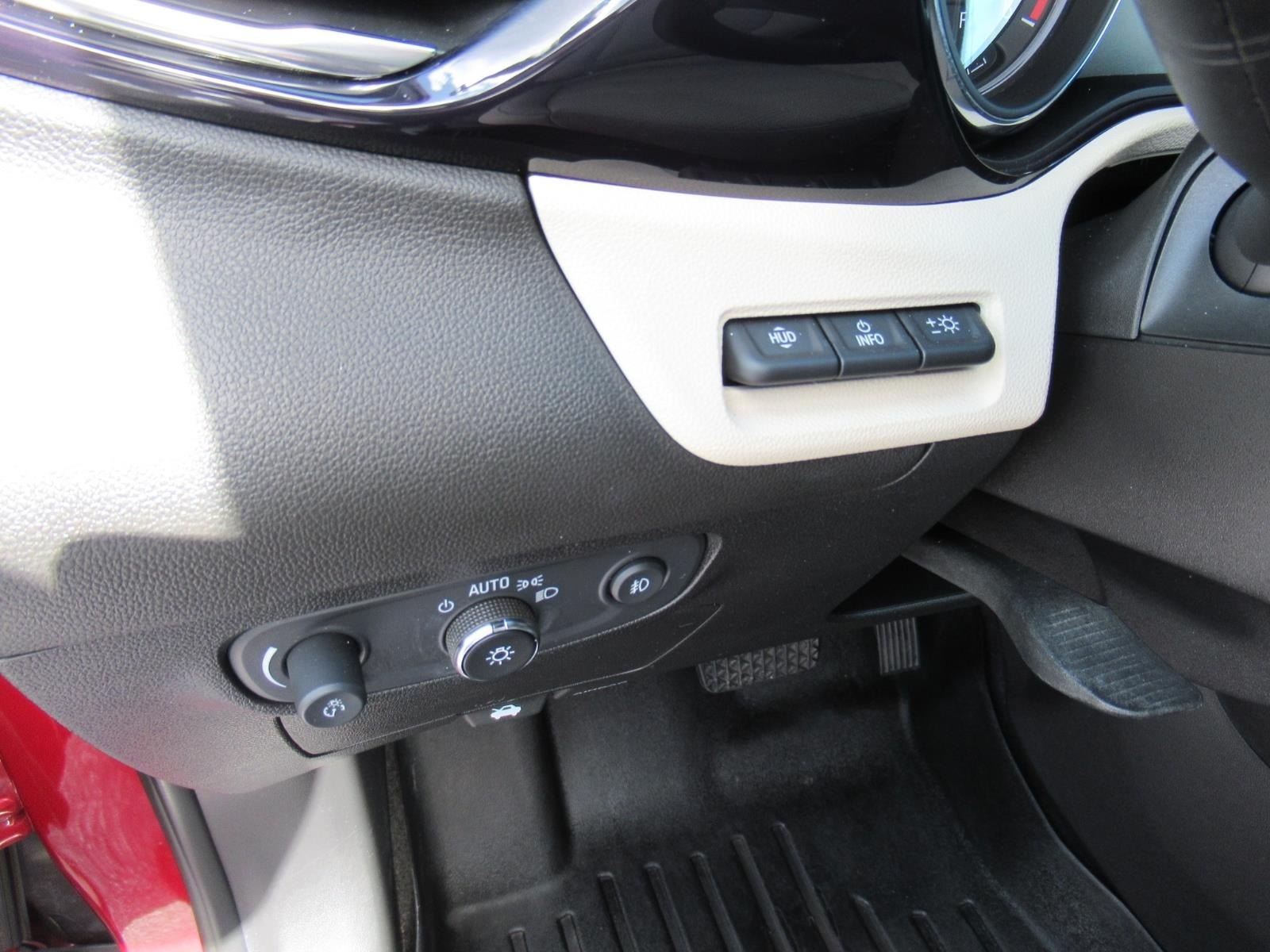 Used 2020 Buick Encore GX Essence w/ Advanced Technology Package FWD image 20