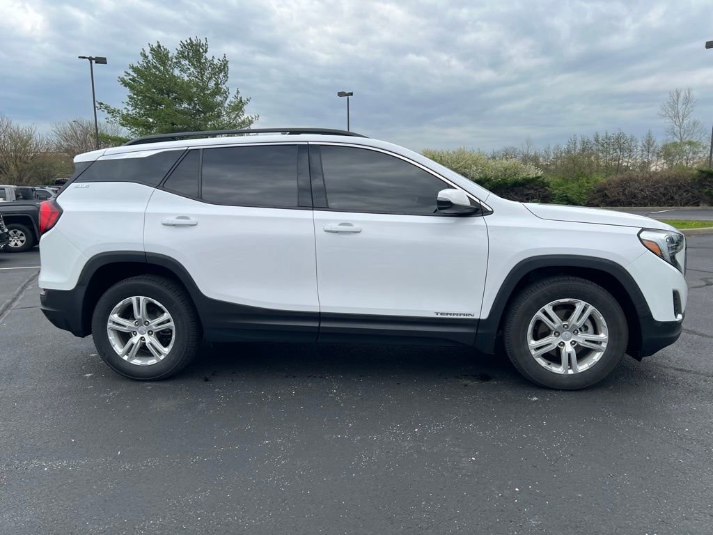 Used 2020 GMC Terrain SLE w/ Driver Convenience Package image 5
