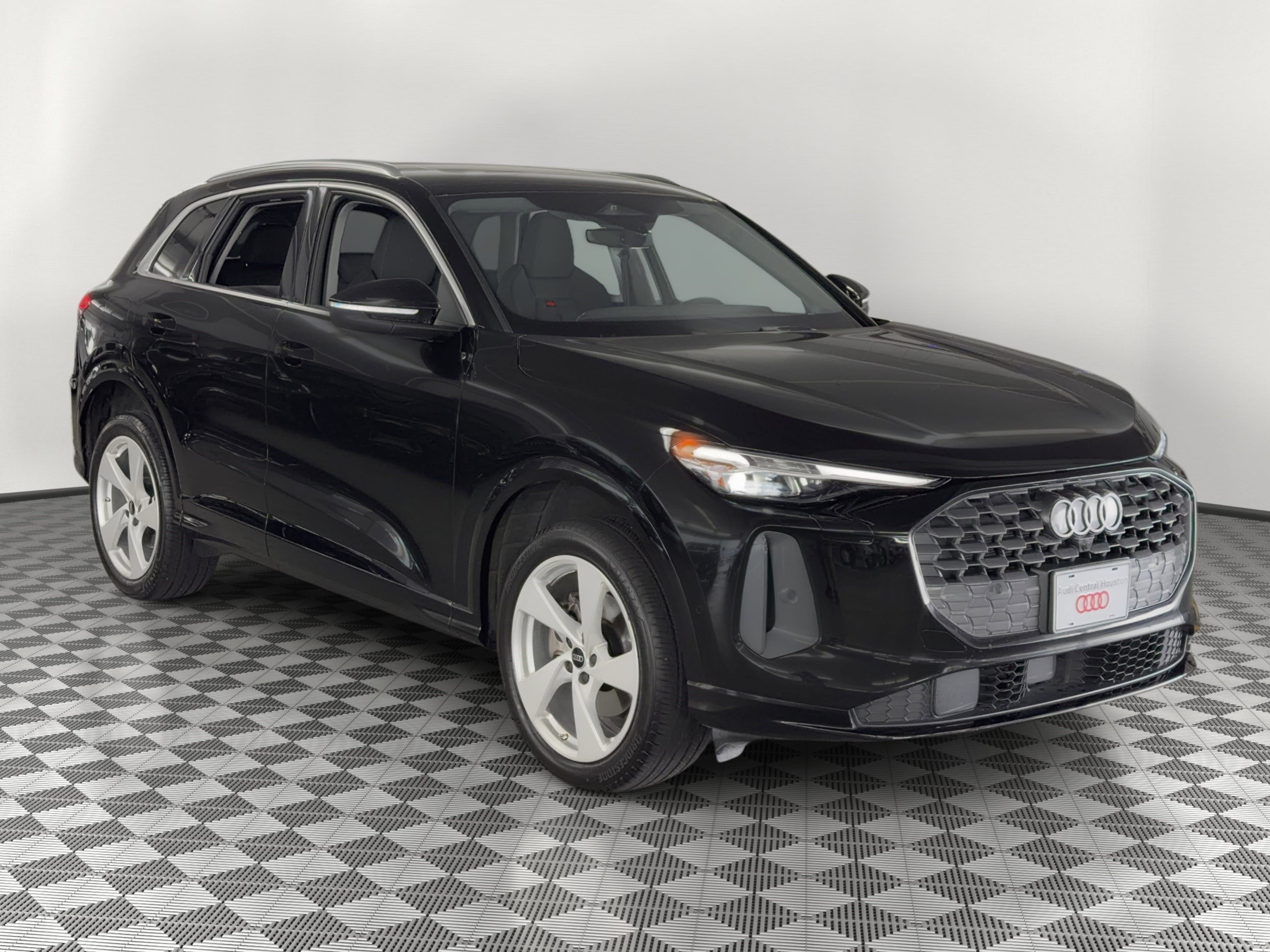 Certified 2025 Audi Q5 Premium Plus w/ Premium Plus image 7