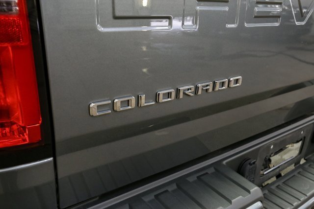 Used 2022 Chevrolet Colorado LT w/ LT Convenience Package image 11