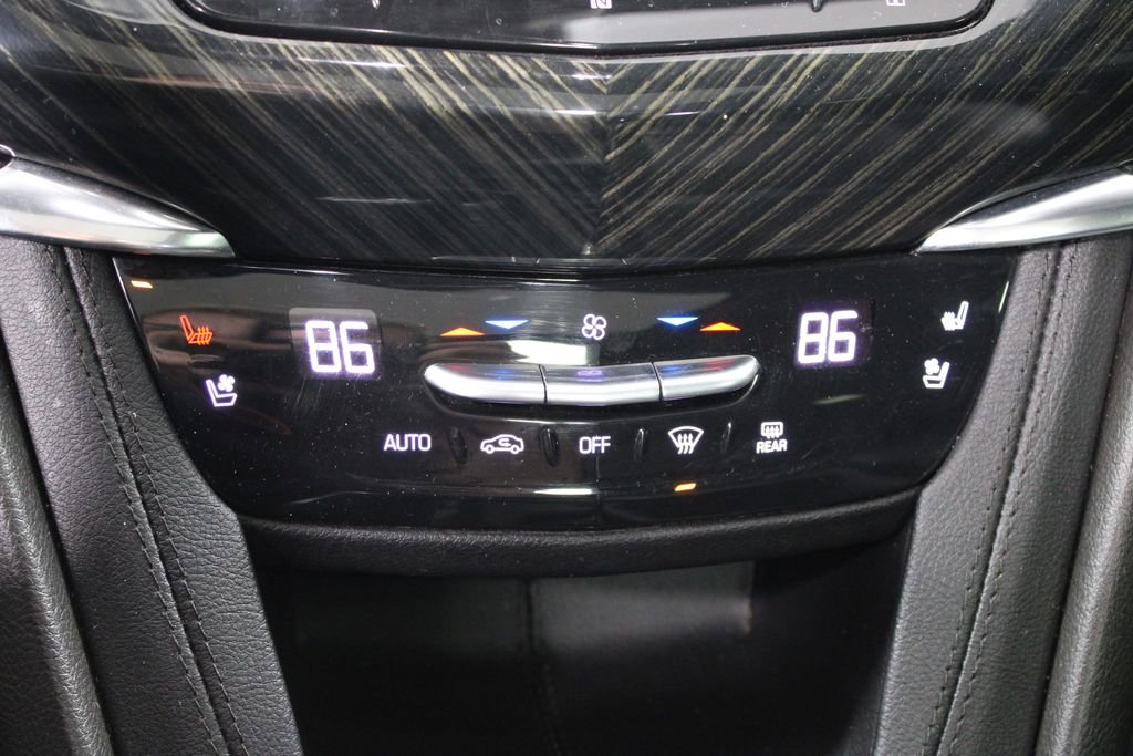 Used 2021 Cadillac XT6 Premium Luxury image 31