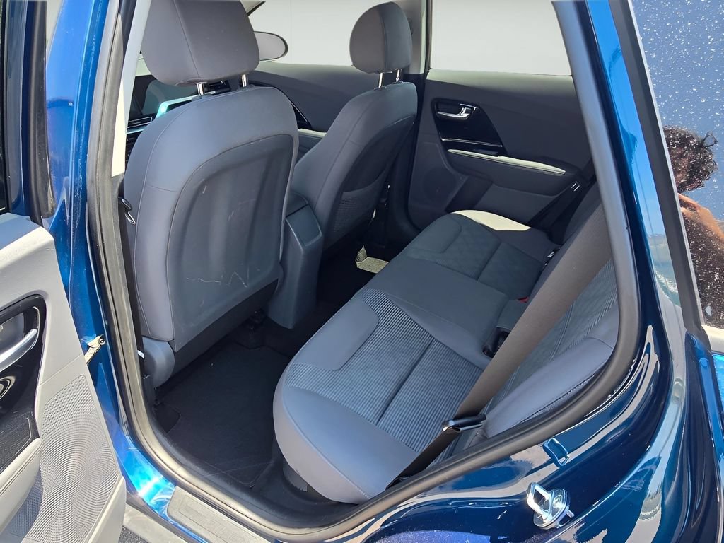 Used 2021 Kia Niro LXS FWD image 12