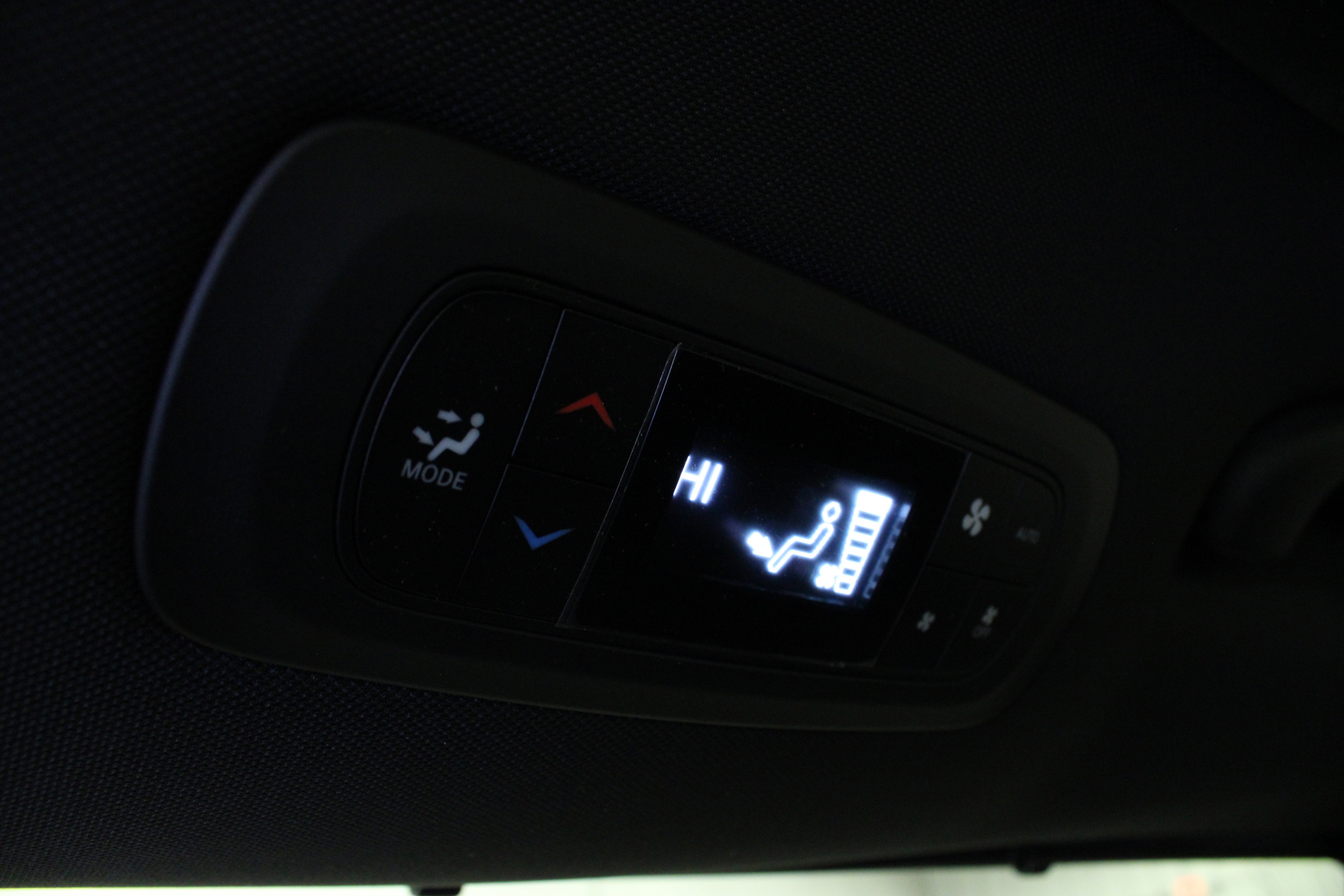 New 2026 Chrysler Pacifica Select AWD/4WD image 17