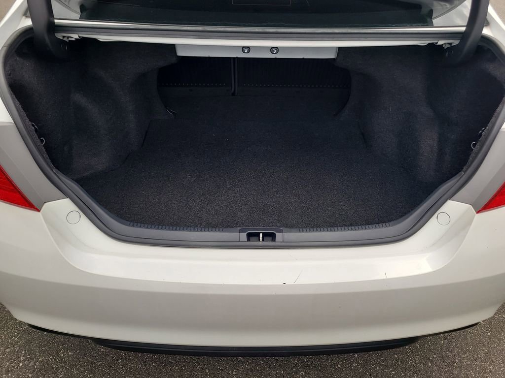Used 2017 Toyota Camry SE FWD image 8