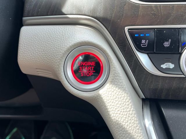 Used 2018 Honda Accord Touring image 35