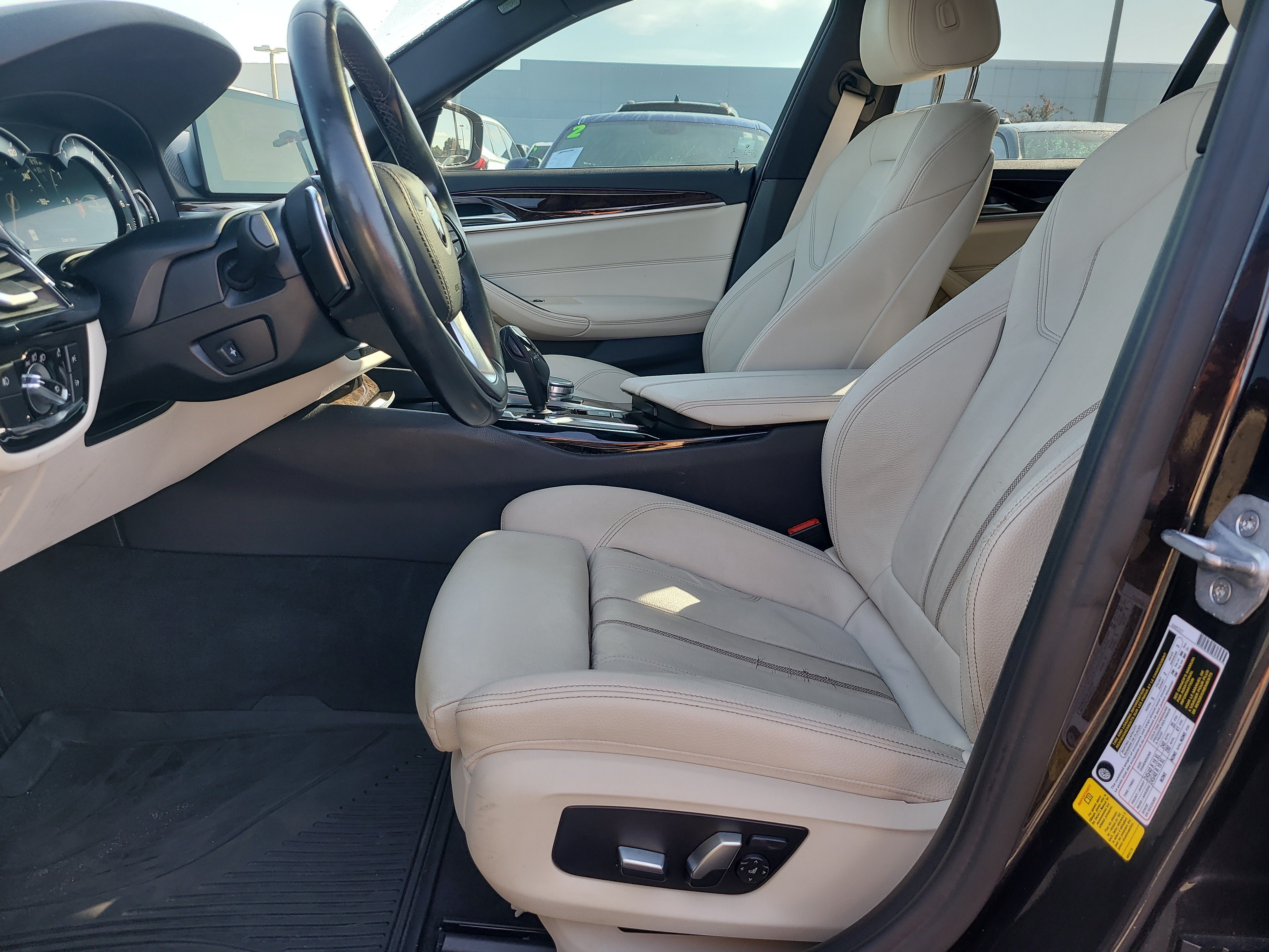 Used 2018 BMW 540i w/ Premium Package RWD image 16