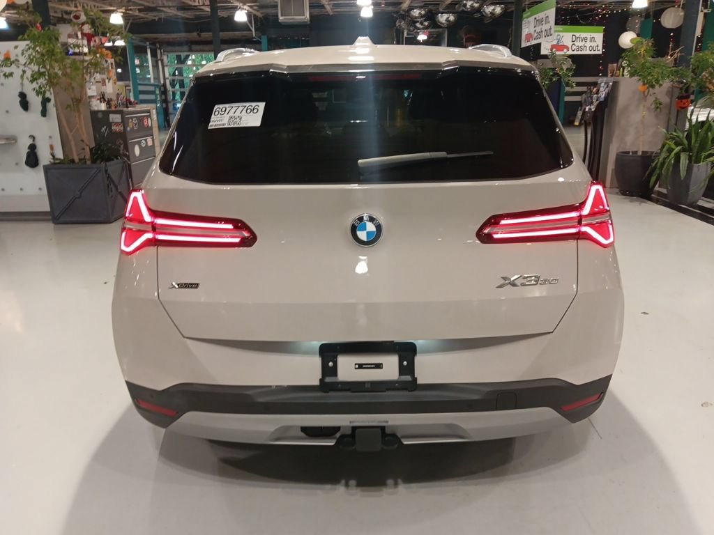 Certified 2025 BMW X3 xDrive30i w/ Premium Package AWD/4WD image 16