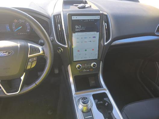 Used 2024 Ford Edge SEL image 4