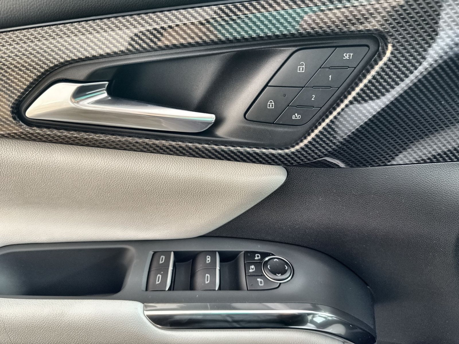 New 2026 Chevrolet Traverse High Country AWD/4WD image 15