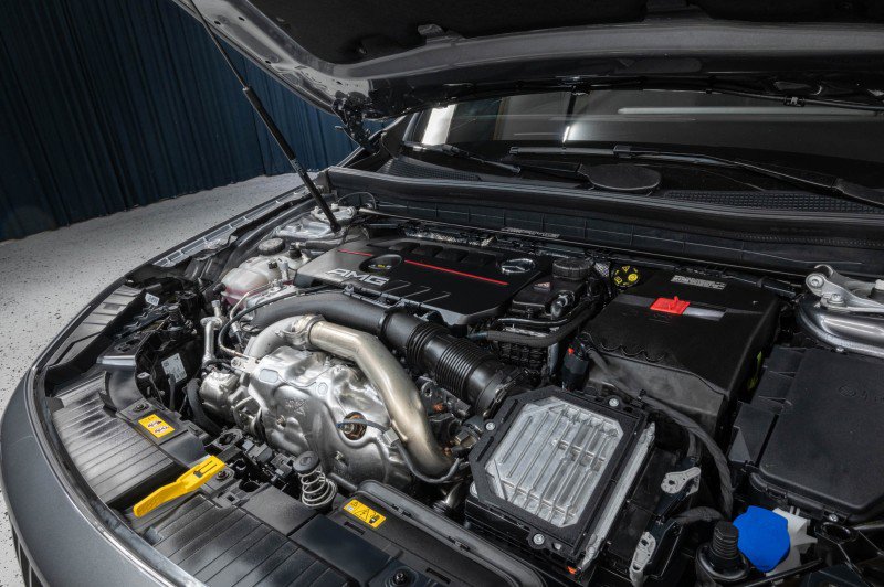 Certified 2025 Mercedes-Benz GLB 35 AMG 4MATIC image 32