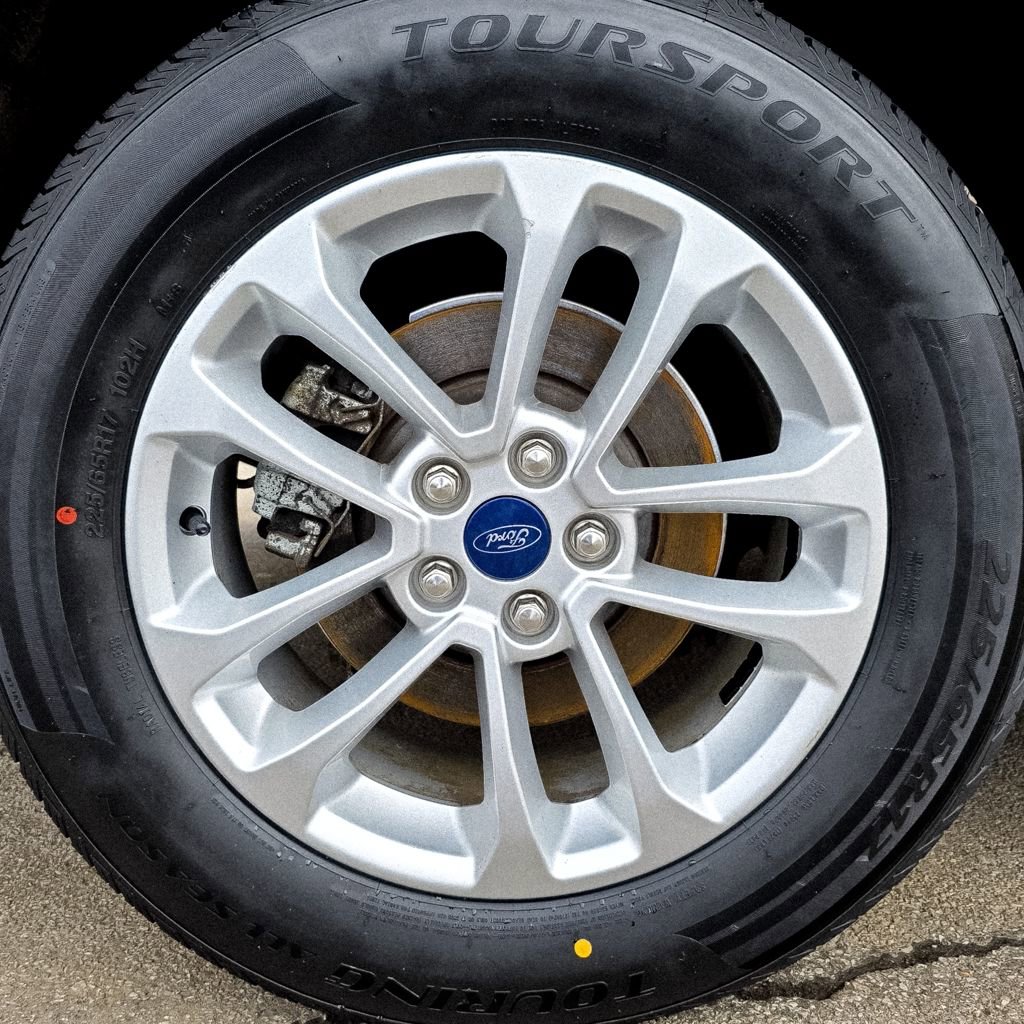 Used 2020 Ford Escape SE image 33