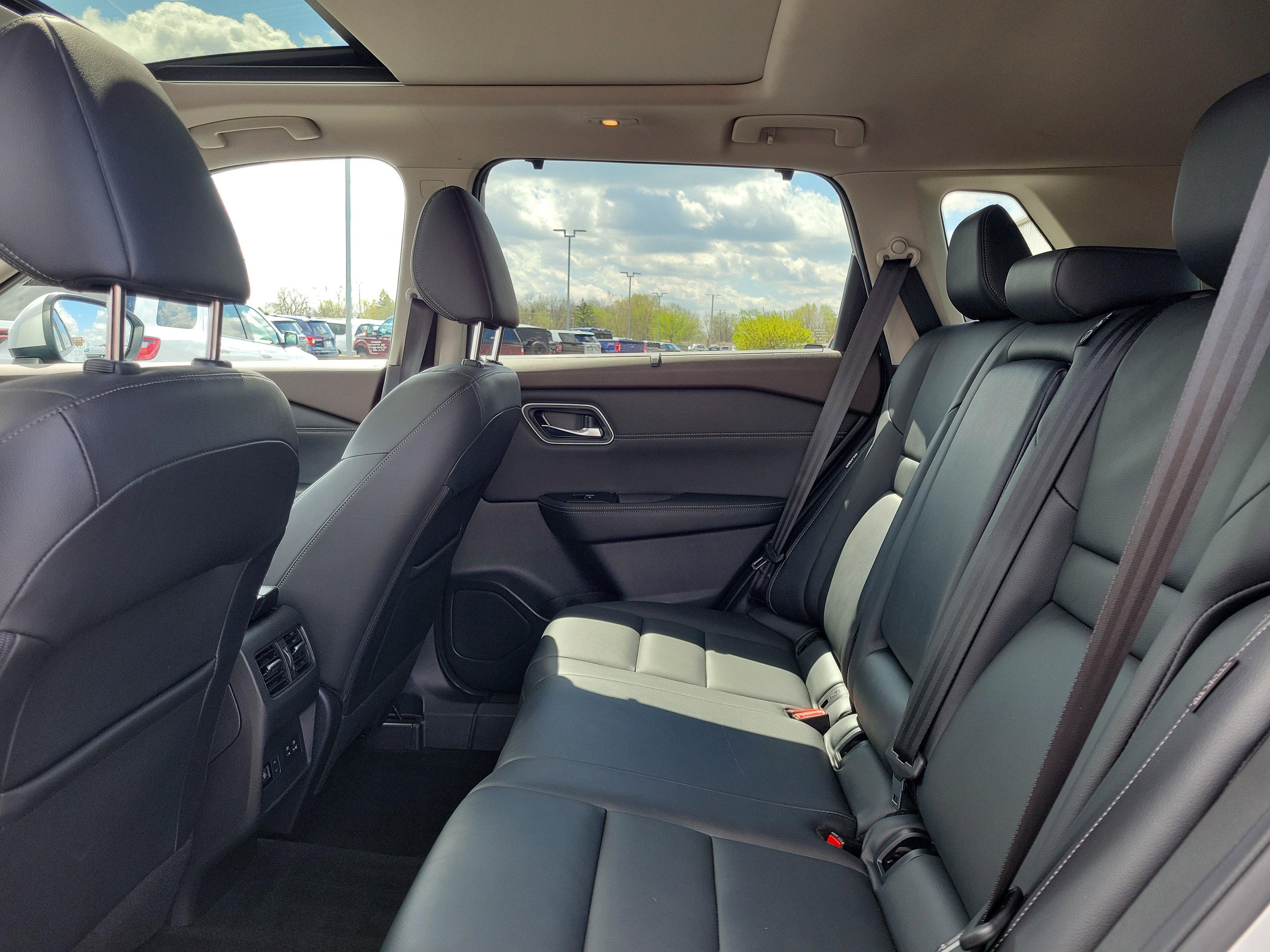 Certified 2021 Nissan Rogue SL w/ Premium Package image 11