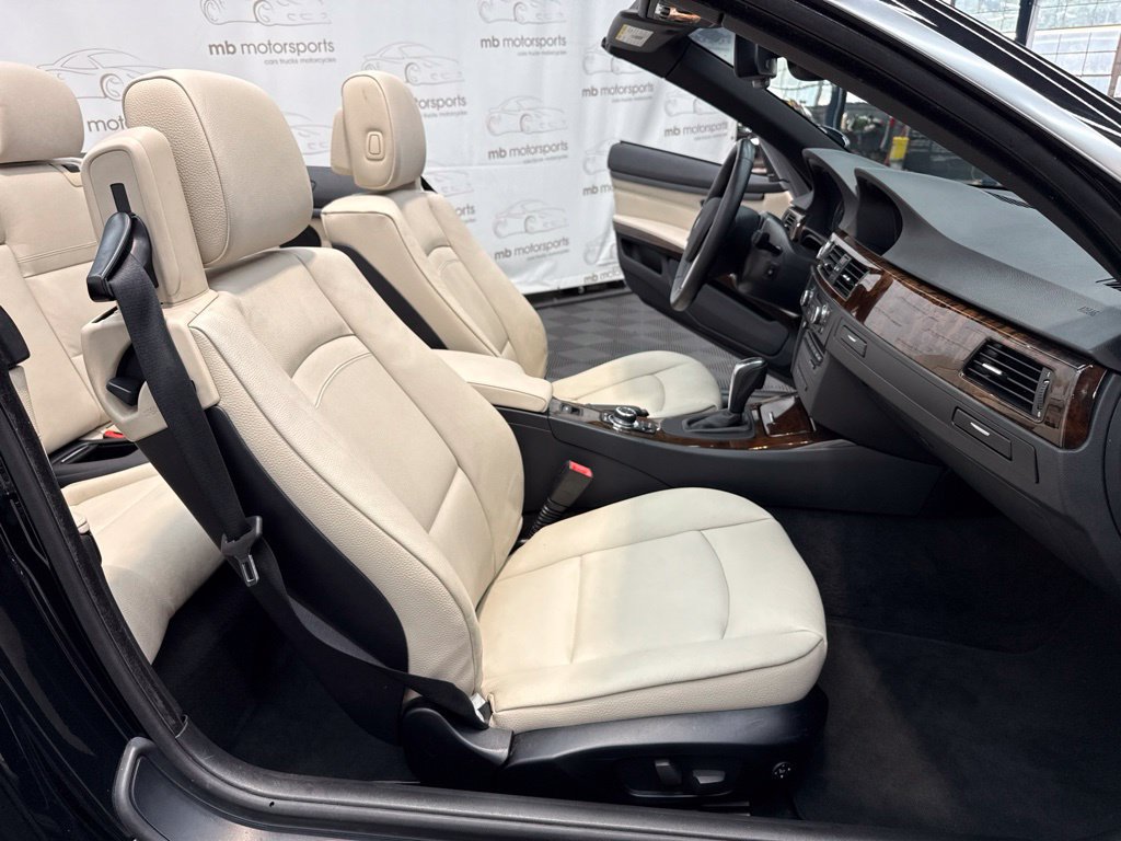 Used 2013 BMW 328i Convertible RWD image 35