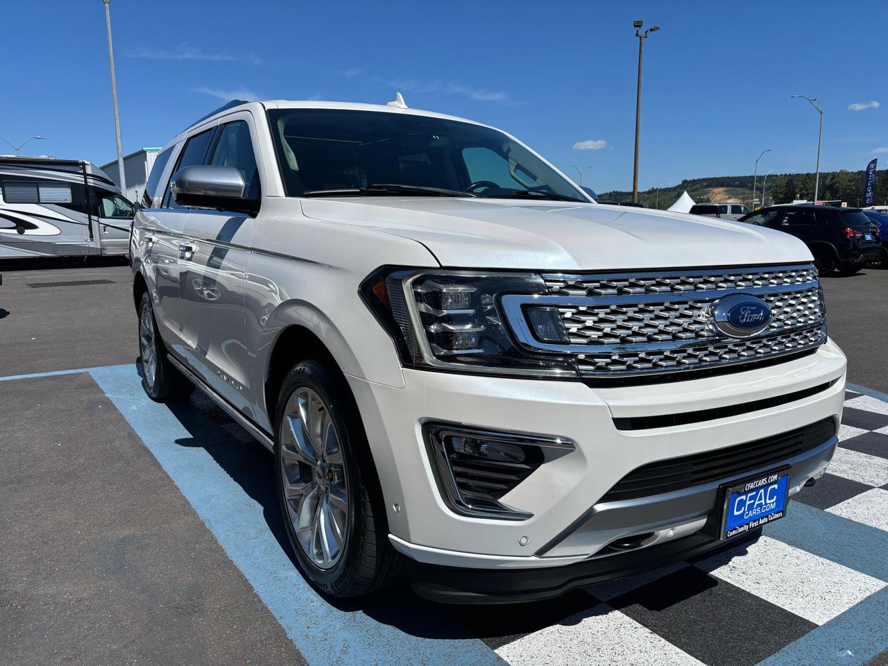 Used 2019 Ford Expedition Platinum AWD/4WD image 7