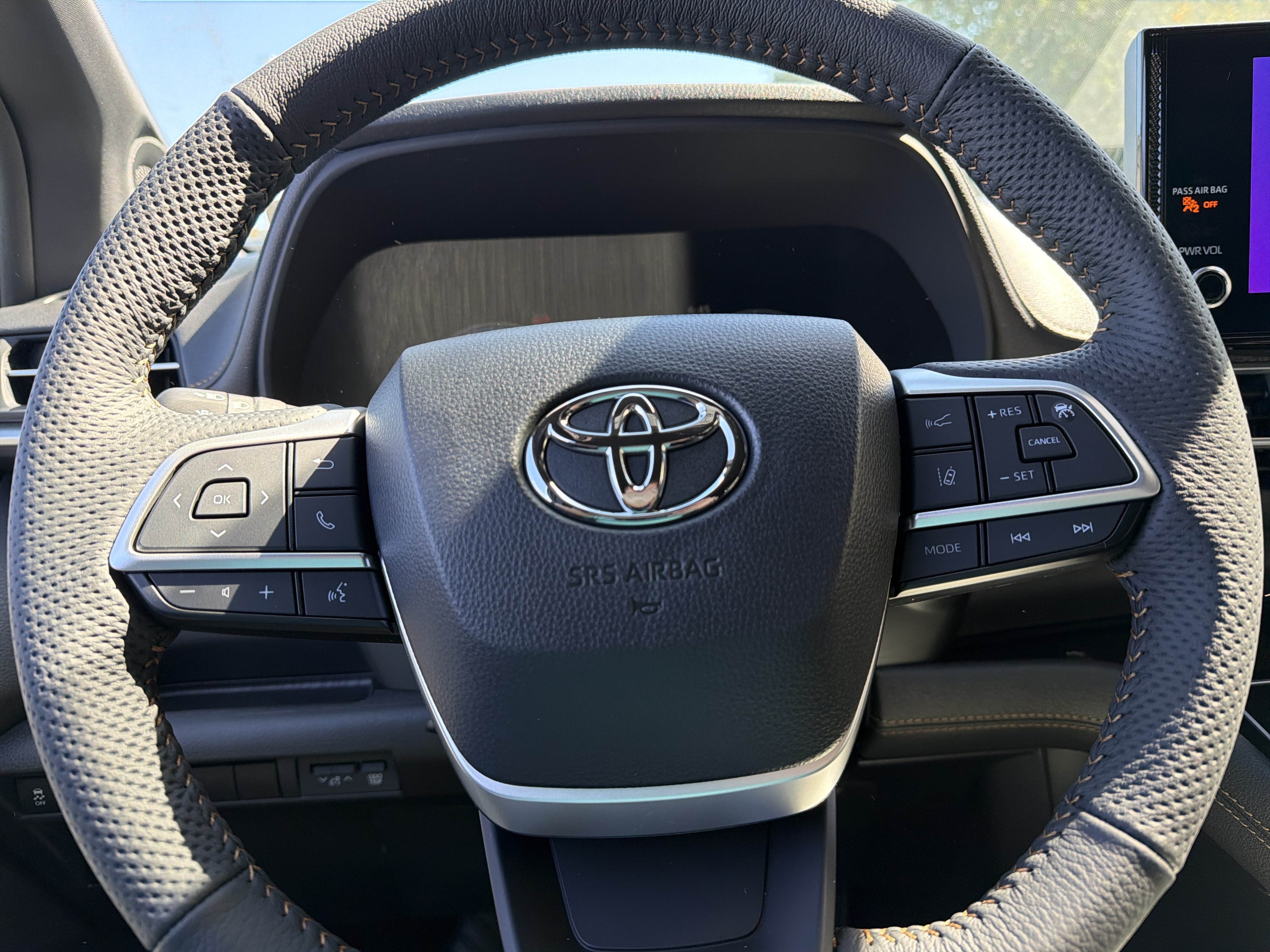New 2026 Toyota Sienna AWD image 14