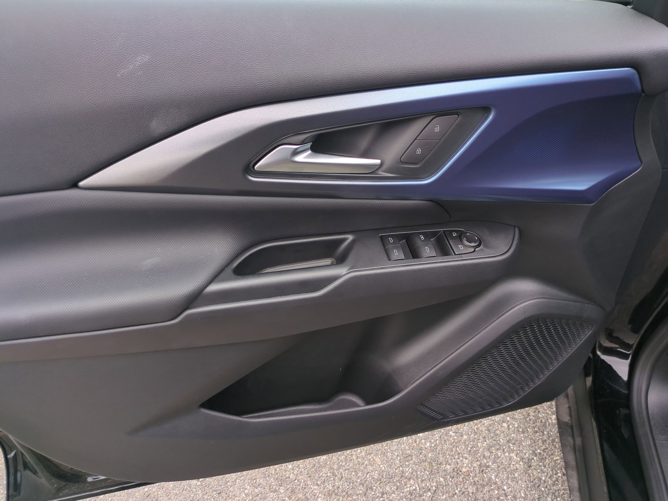 New 2026 Chevrolet Equinox EV LT w/ LPO, All-Weather Mat Package AWD/4WD image 24