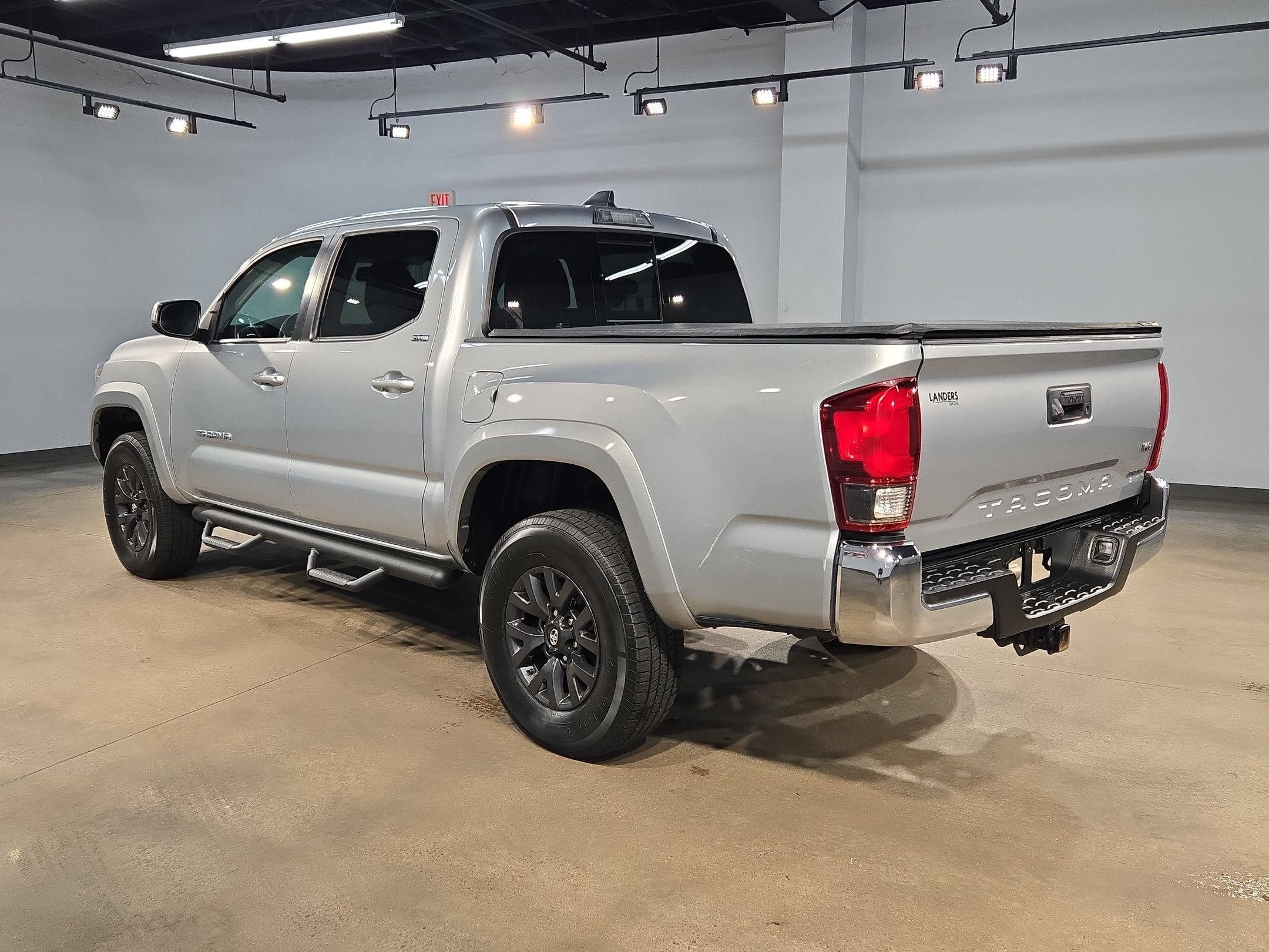 Used 2023 Toyota Tacoma SR5 RWD image 5