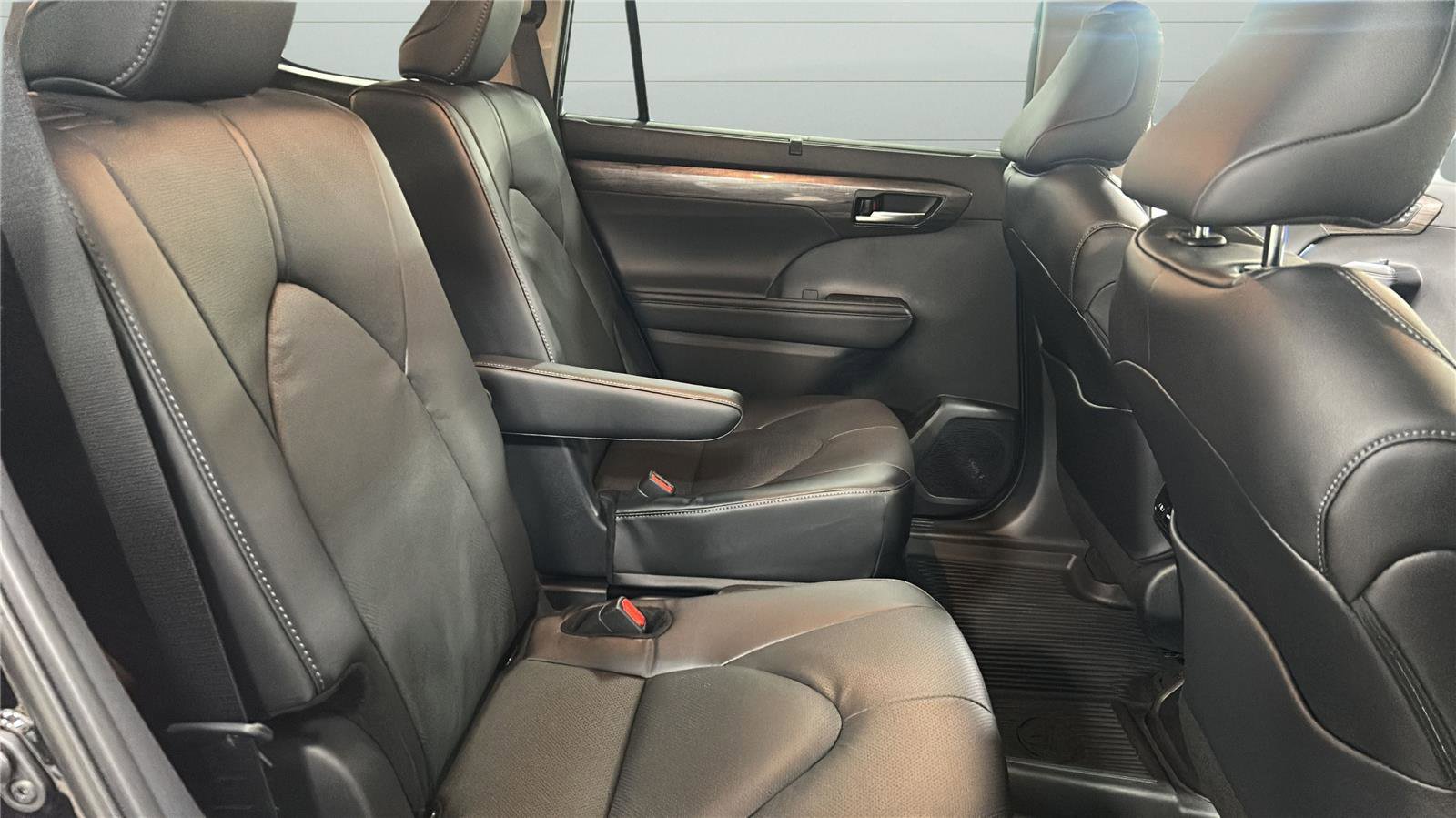 New 2026 Toyota Highlander Limited image 20