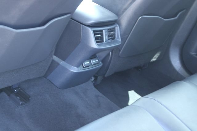 Used 2025 Lexus ES 300h w/ Premium Package FWD image 30
