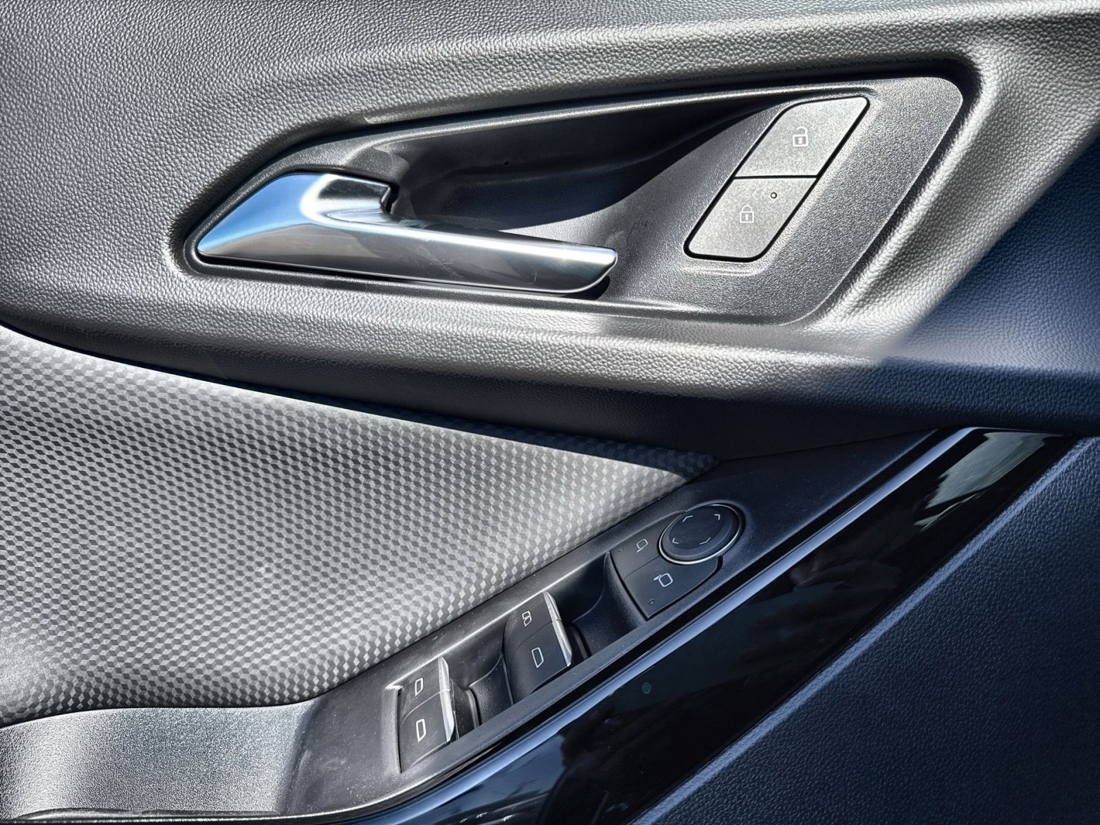 New 2026 Chevrolet Equinox RS w/ Safety and Technology Package image 15