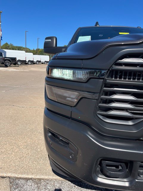 Used 2025 RAM 2500 Tradesman AWD/4WD image 3