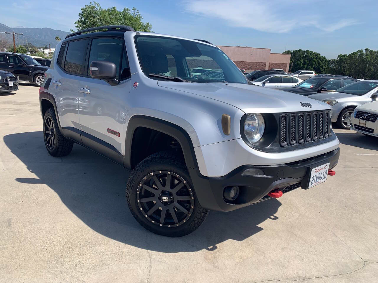 Used 2015 Jeep Renegade Trailhawk w/ Premium Leather Group AWD/4WD image 6