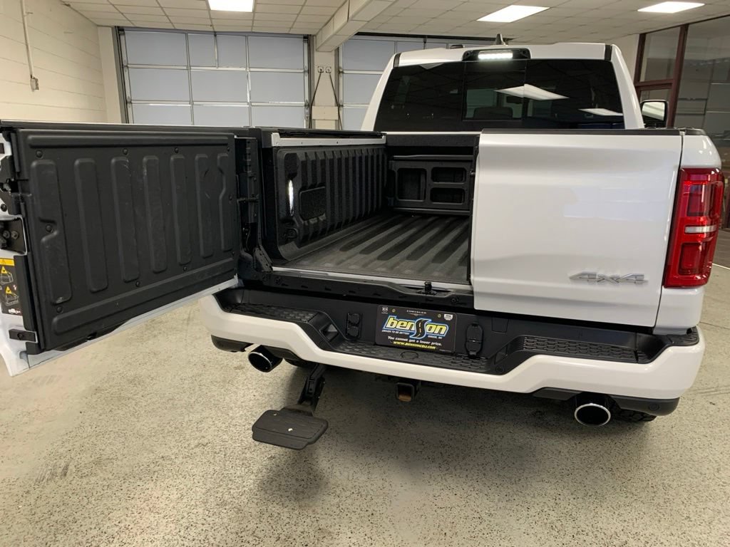 Certified 2025 RAM 1500 Tungsten w/ Off Road Group AWD/4WD image 15