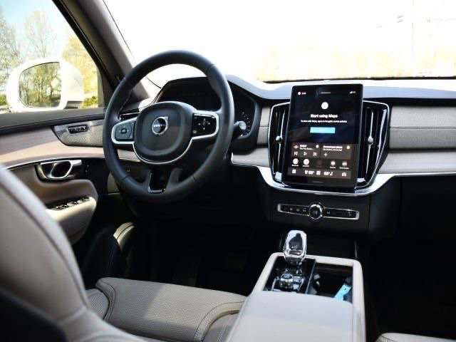 New 2026 Volvo XC90 B6 Ultra w/ Protection Package AWD/4WD image 18