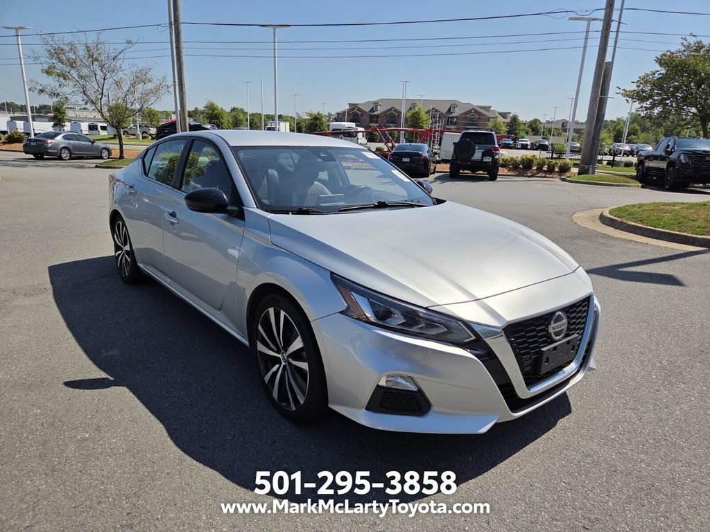 Used 2022 Nissan Altima 2.5 SR FWD image 3