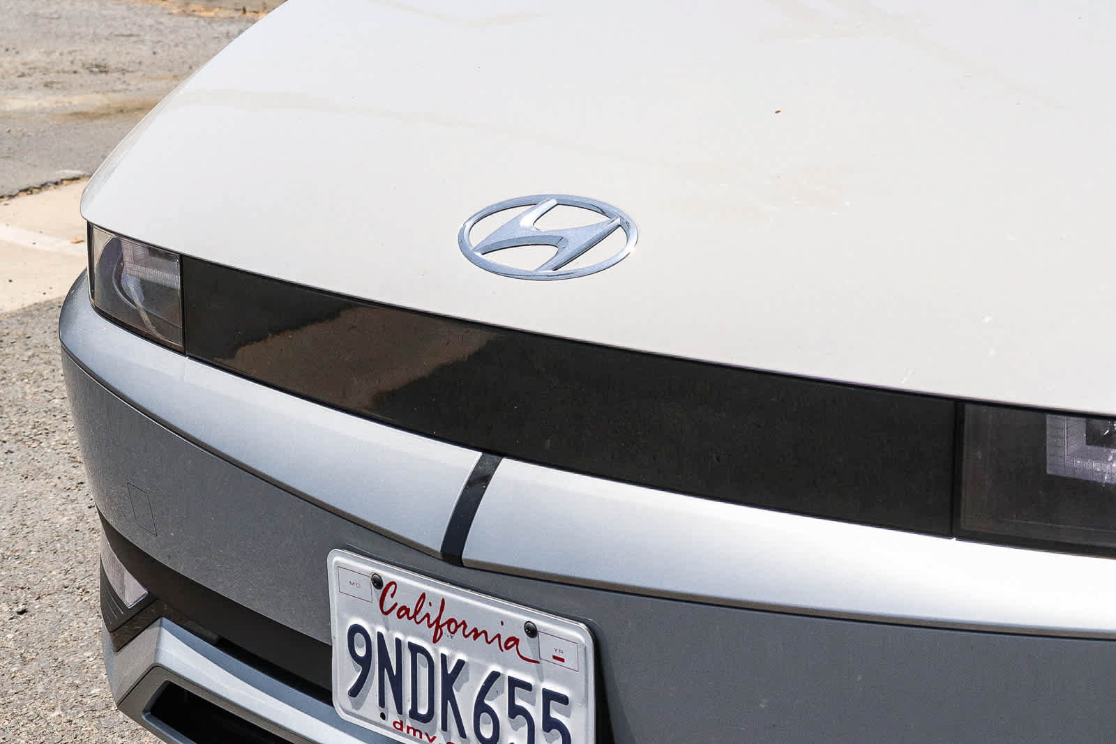 Used 2024 Hyundai Ioniq 5 SE RWD image 3