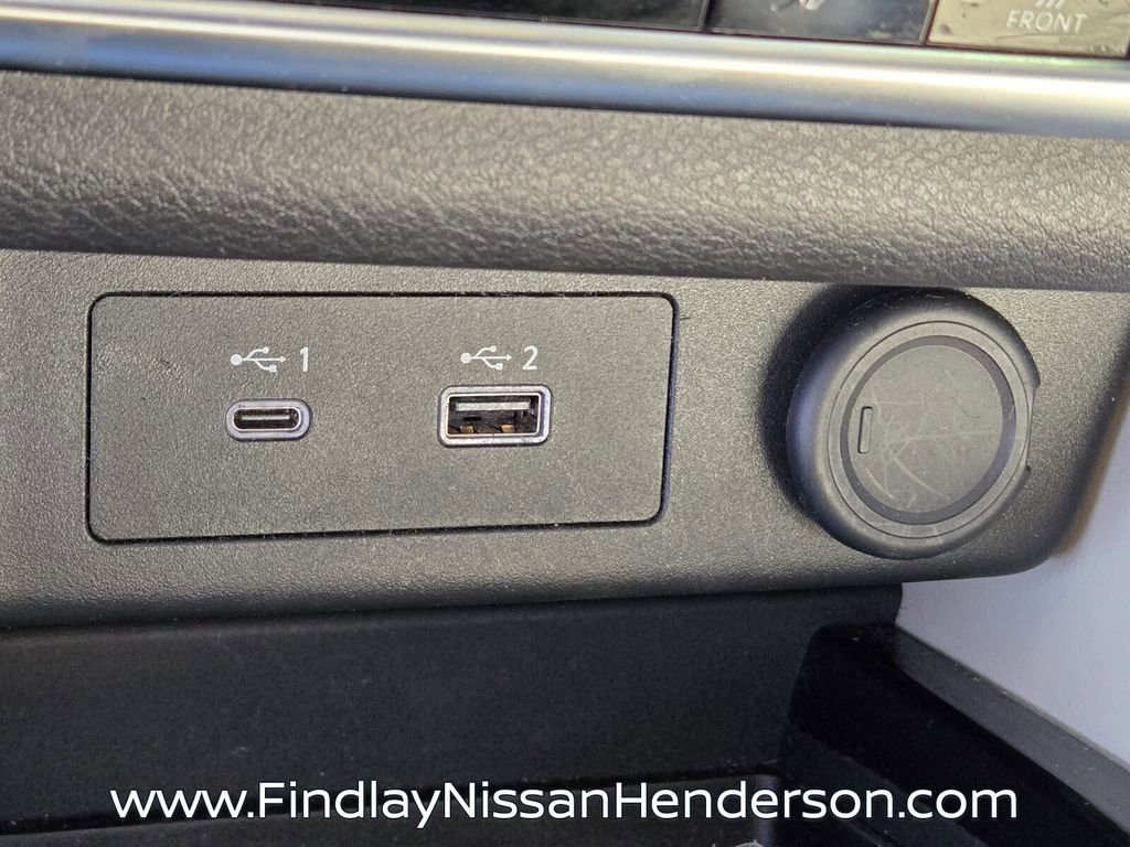 Used 2023 Nissan Rogue SL w/ SL Premium Package image 29