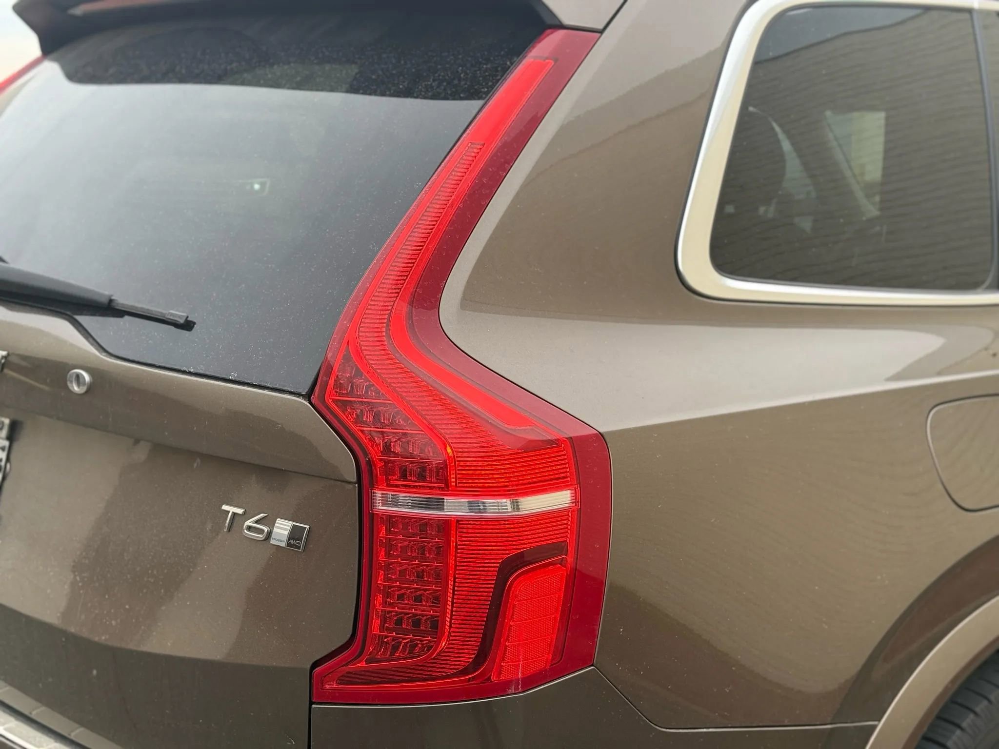 Used 2016 Volvo XC90 T6 Inscription w/ Vision Package image 16