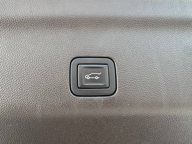 Used 2023 Chevrolet Tahoe Z71 AWD/4WD image 35