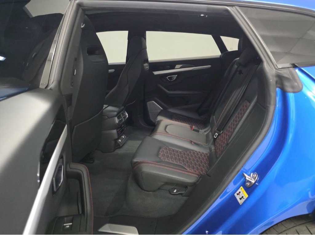 Used 2019 Lamborghini Urus AWD/4WD image 7