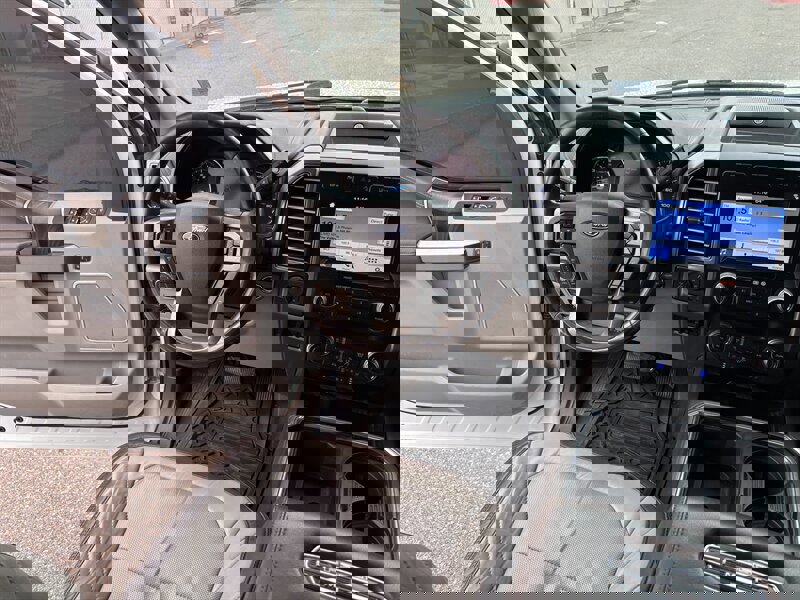 Used 2019 Ford F350 Limited image 22